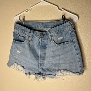 Levi’s 501 women’s shorts distressed light wash